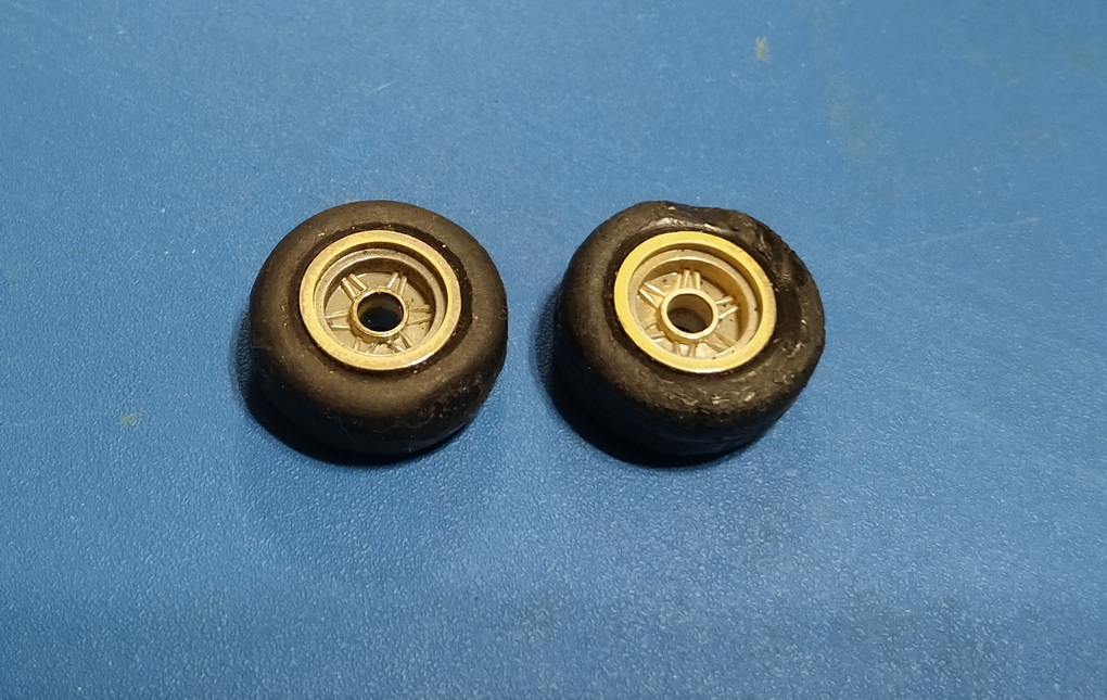 Slotcars66 Airfix spoked front wheels  